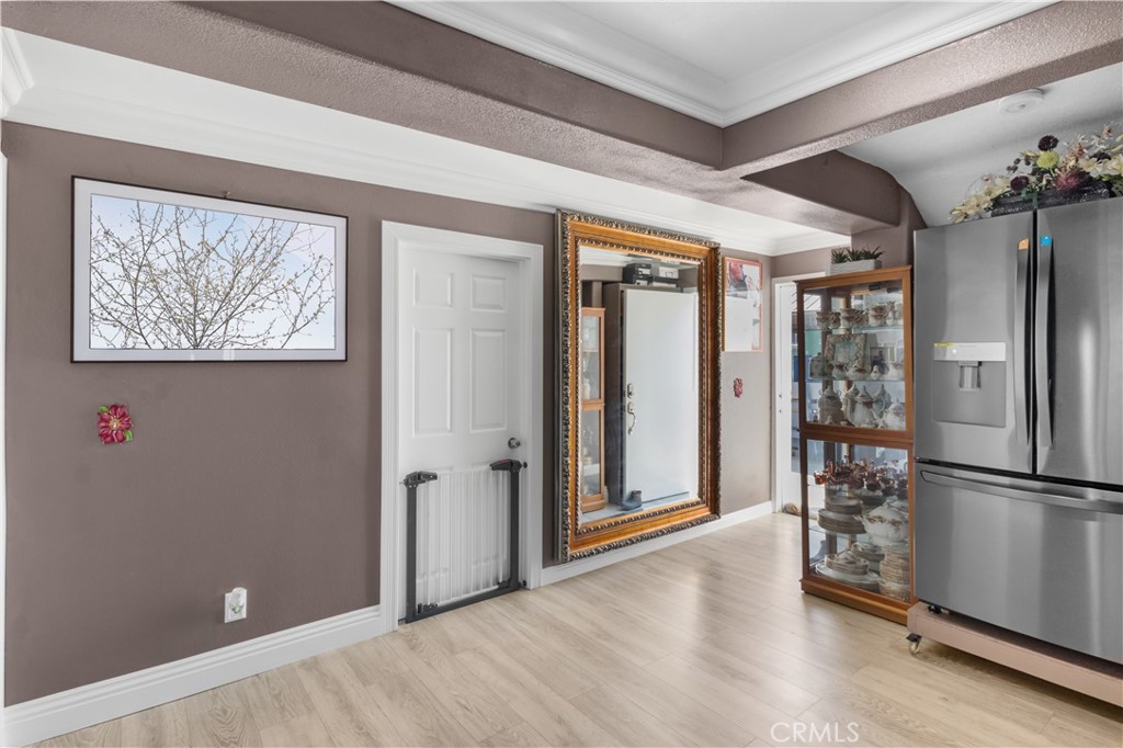 2898 Delta Avenue Long Beach, CA 90810 - Photo 8 of 63