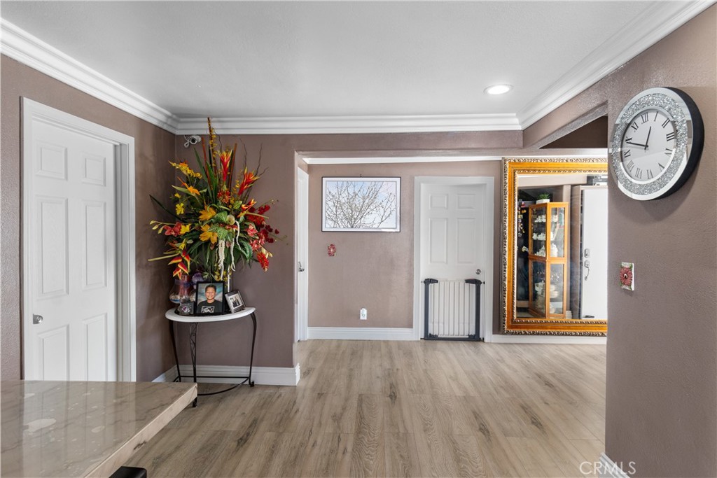 2898 Delta Avenue Long Beach, CA 90810 - Photo 9 of 63