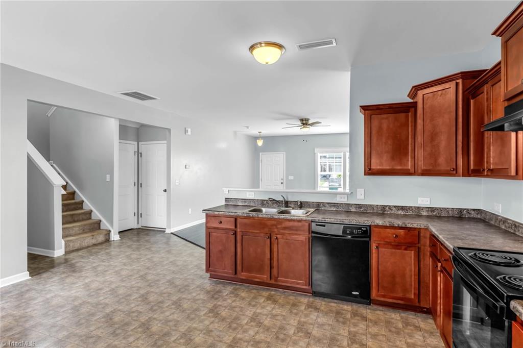 1016 Bitting Hall Circle Rural Hall, NC 27045 - Photo 5 of 15 Gallery Image 5