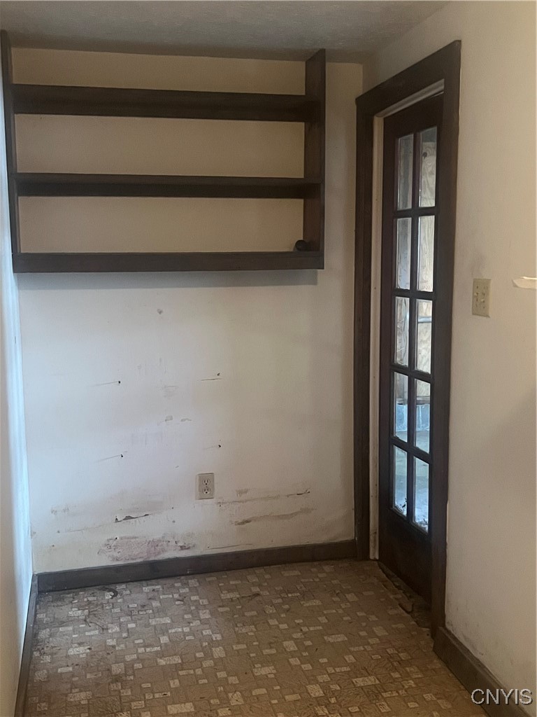 510 Fitch Street Oneida, NY 13421 - Photo 23 of 38 Laundry Area