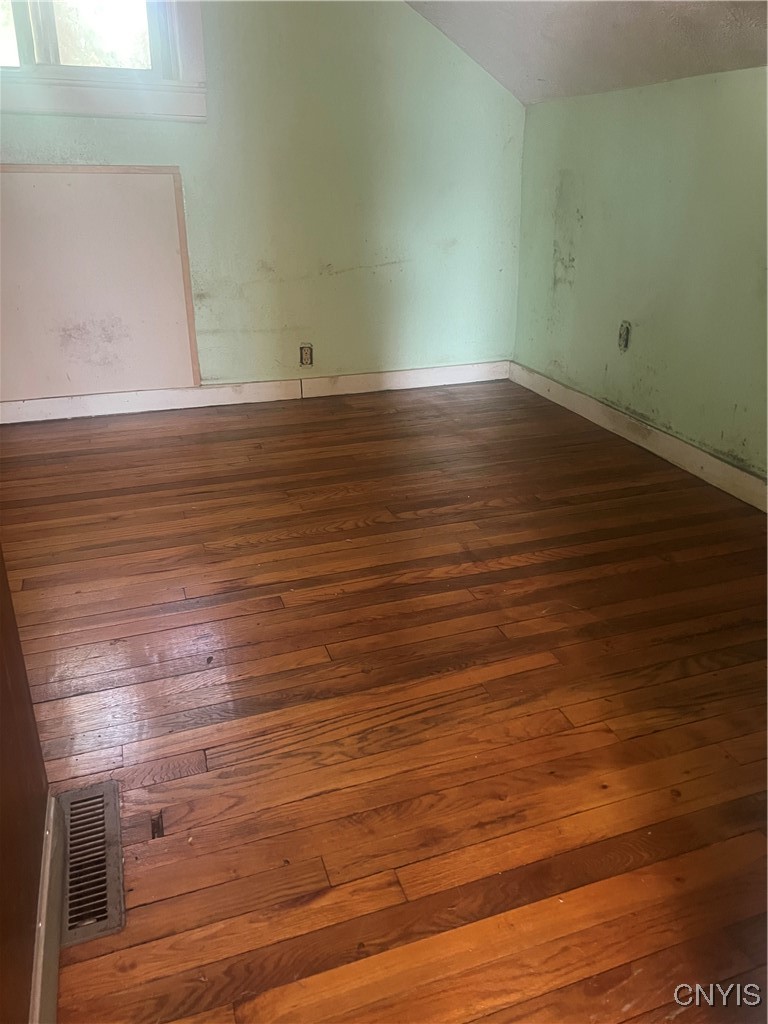 510 Fitch Street Oneida, NY 13421 - Photo 33 of 38