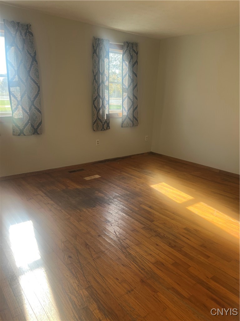 510 Fitch Street Oneida, NY 13421 - Photo 5 of 38