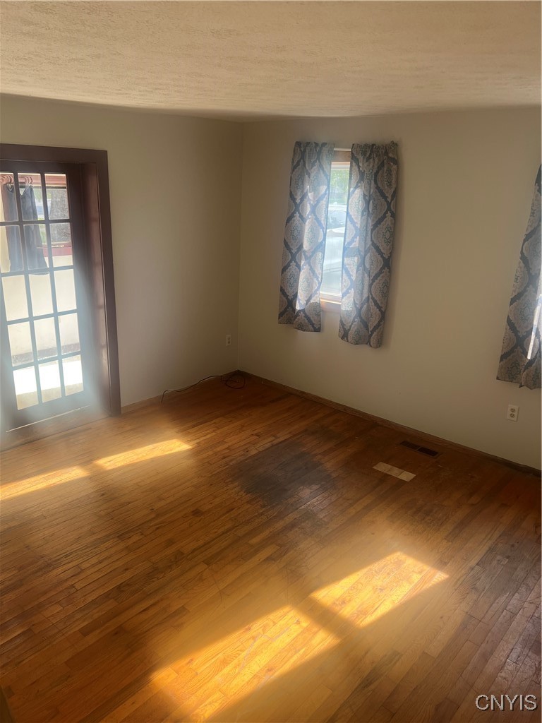 510 Fitch Street Oneida, NY 13421 - Photo 7 of 38