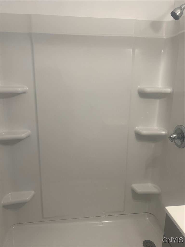 510 Fitch Street Oneida, NY 13421 - Photo 10 of 38