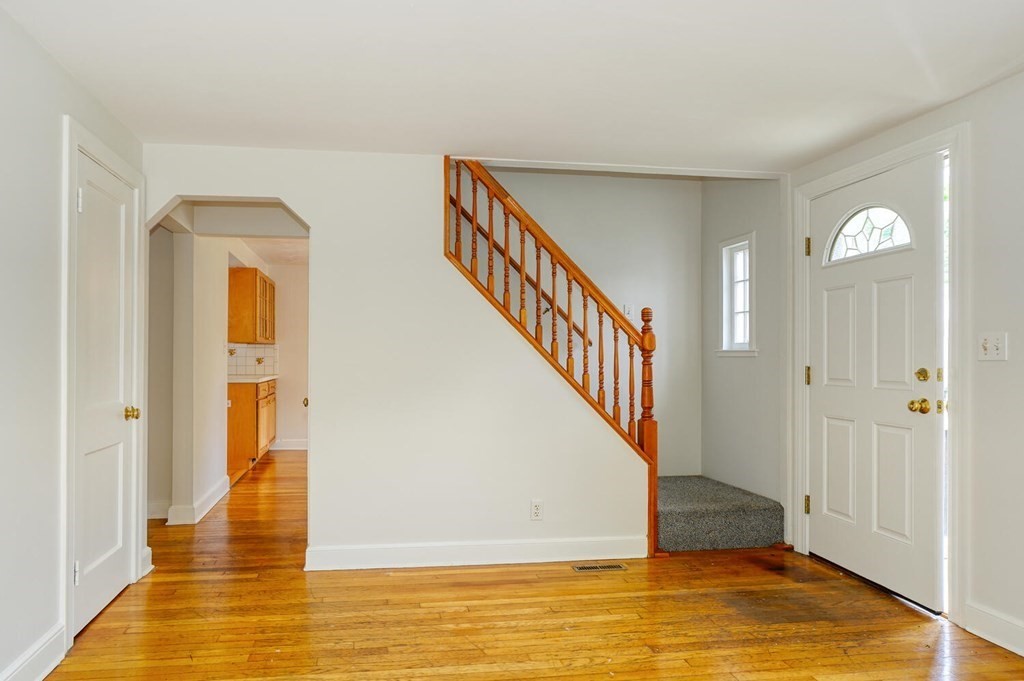31 Edward Road Watertown, MA 02472 - Photo 10 of 23 Gallery Image 10