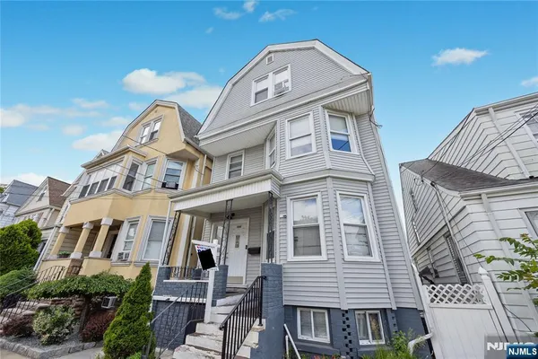 $849,000 | 196 Windsor Street, Kearny, NJ 07032
