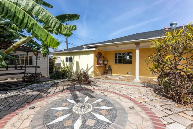 $1,133,000 | 2345 Palo Verde Avenue, Long Beach, CA 90815