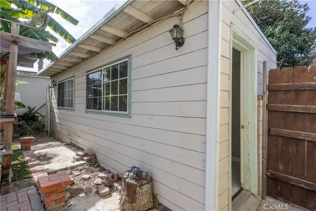 $1,133,000 | 2345 Palo Verde Avenue, Long Beach, CA 90815