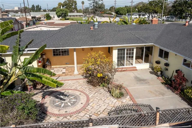 $1,133,000 | 2345 Palo Verde Avenue, Long Beach, CA 90815