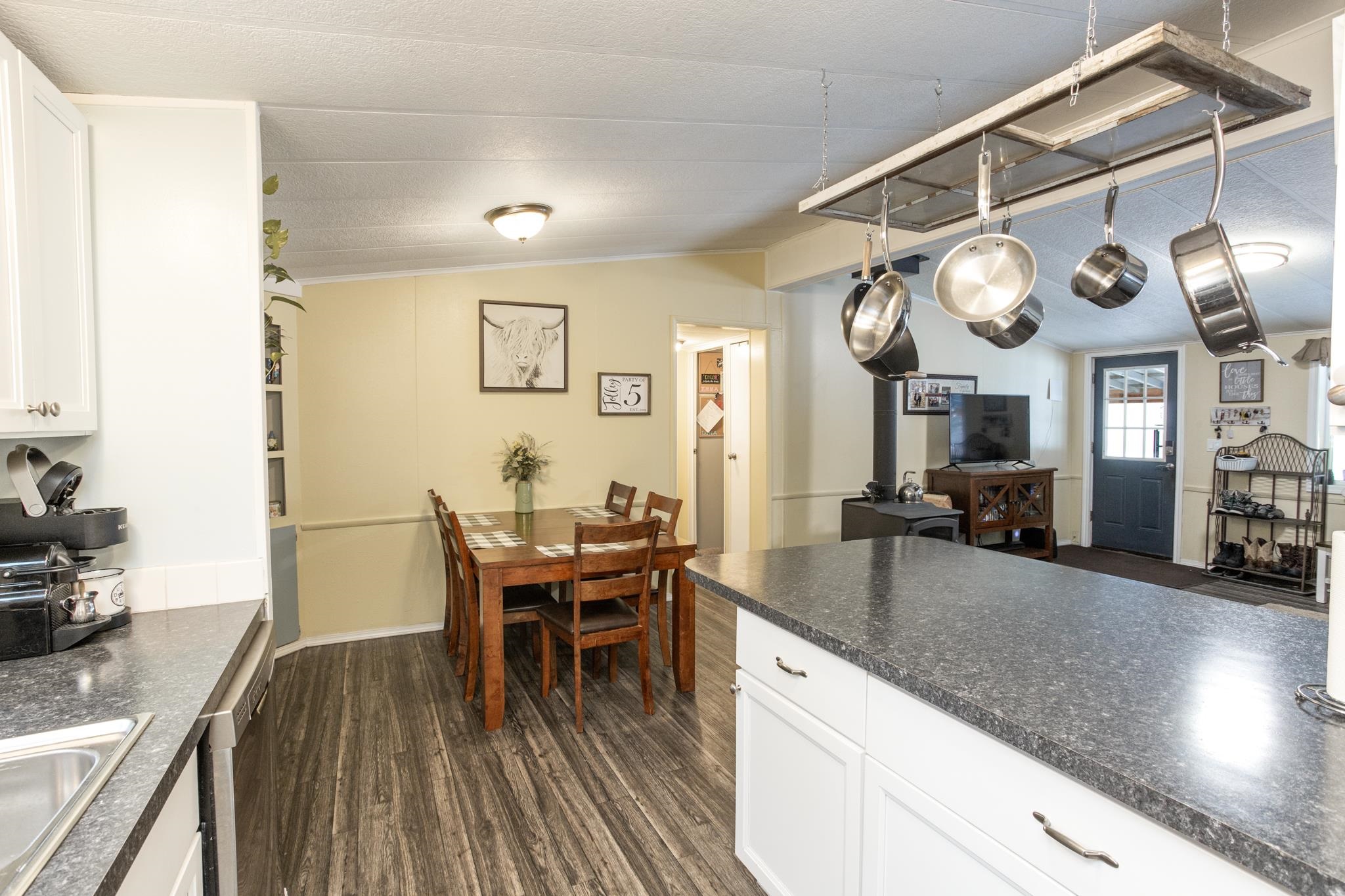 1914 West Pinto Road Colbert, WA 99005 - Photo 11 of 41 Gallery Image 11
