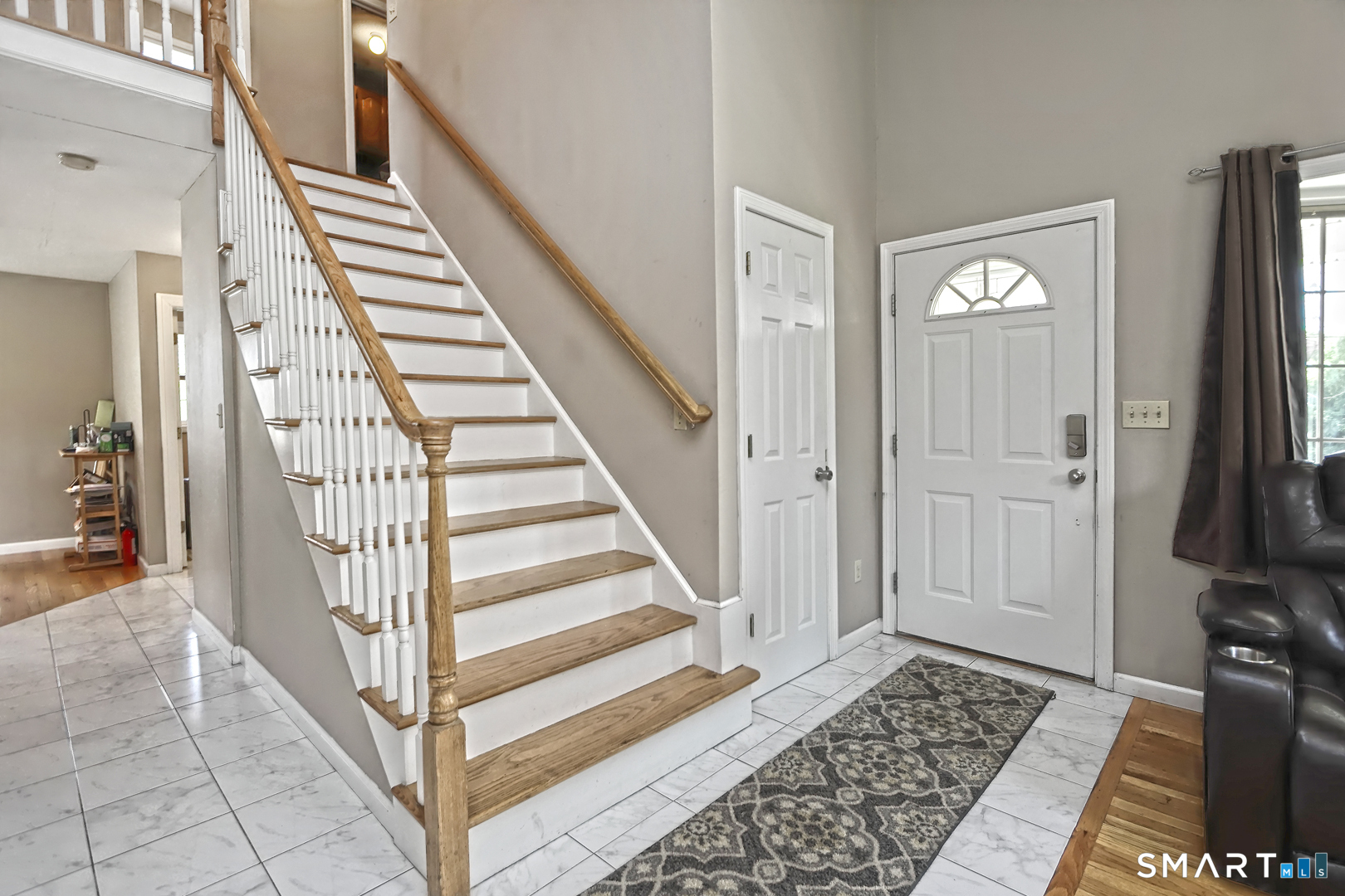 6 Francis Street Waterbury, CT 06708 - Photo 3 of 26