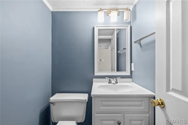 $200,000 | 2430 Charente Drive, Maryland Heights, MO 63043