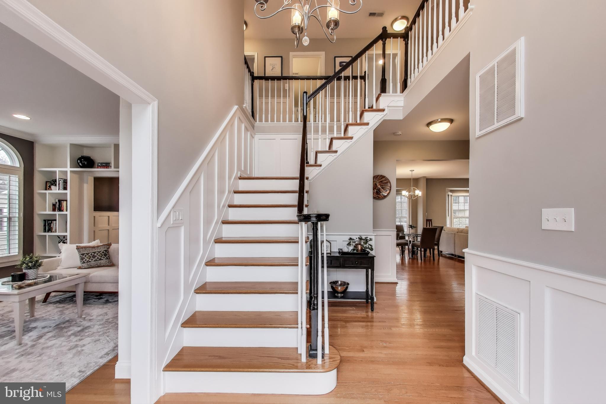 8967 Scott Street Springfield, VA 22153 - Photo 16 of 53 Foyer