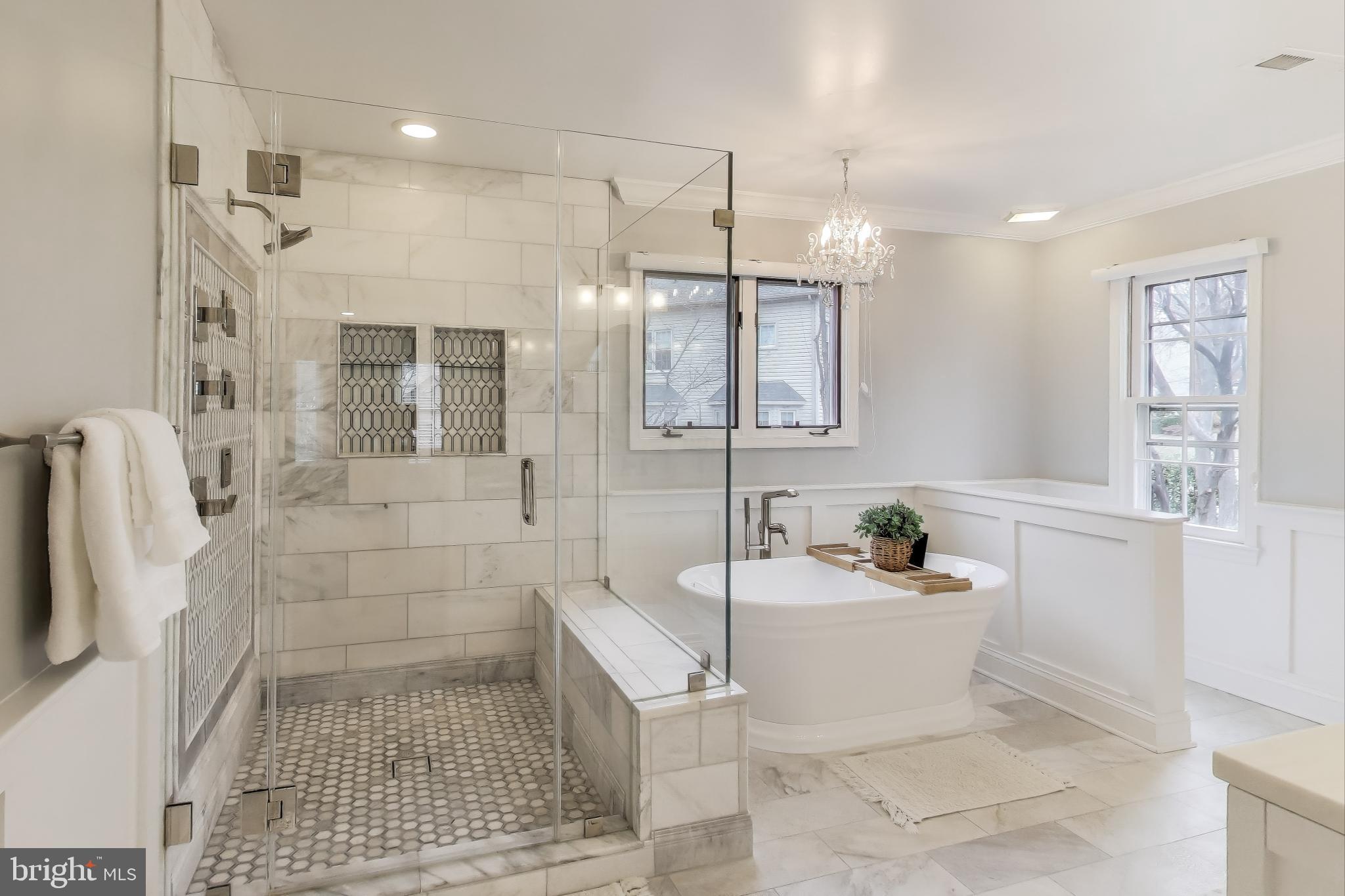 8967 Scott Street Springfield, VA 22153 - Photo 21 of 53 Primary En Suite