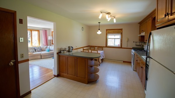 9 Standish Road Stoneham, MA 02180 - Photo 7 of 17 Gallery Image 7
