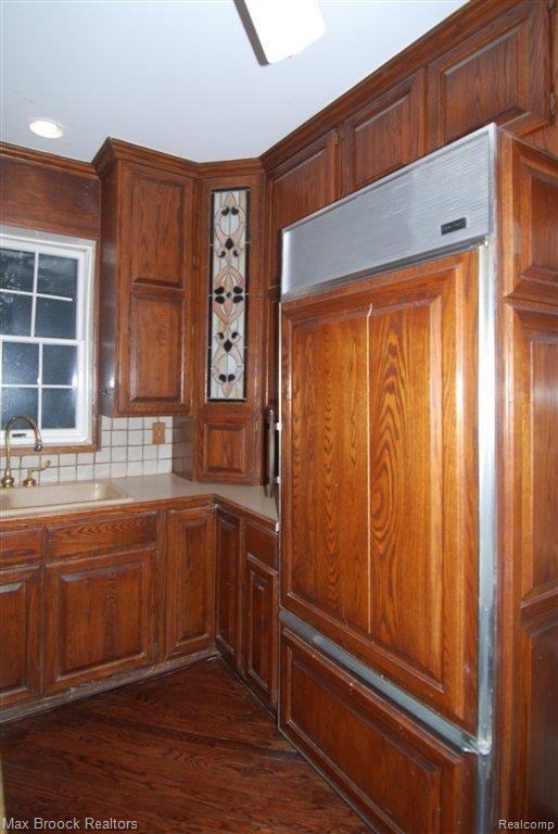 2048 West Maple Road Bloomfield Hills, MI 48301 - Photo 6 of 19 kitchen toward sink.JPG
