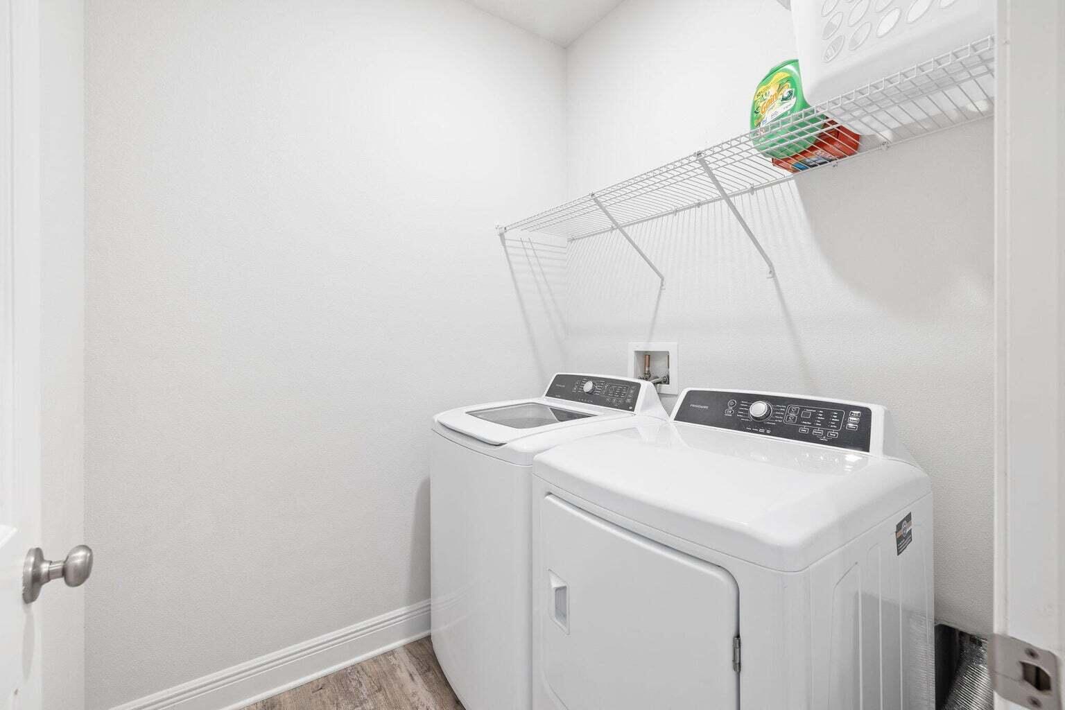 161 Southern Pnes Road Santa Rosa Beach, FL 32459 - Photo 12 of 20 a utility room with dryer and washer