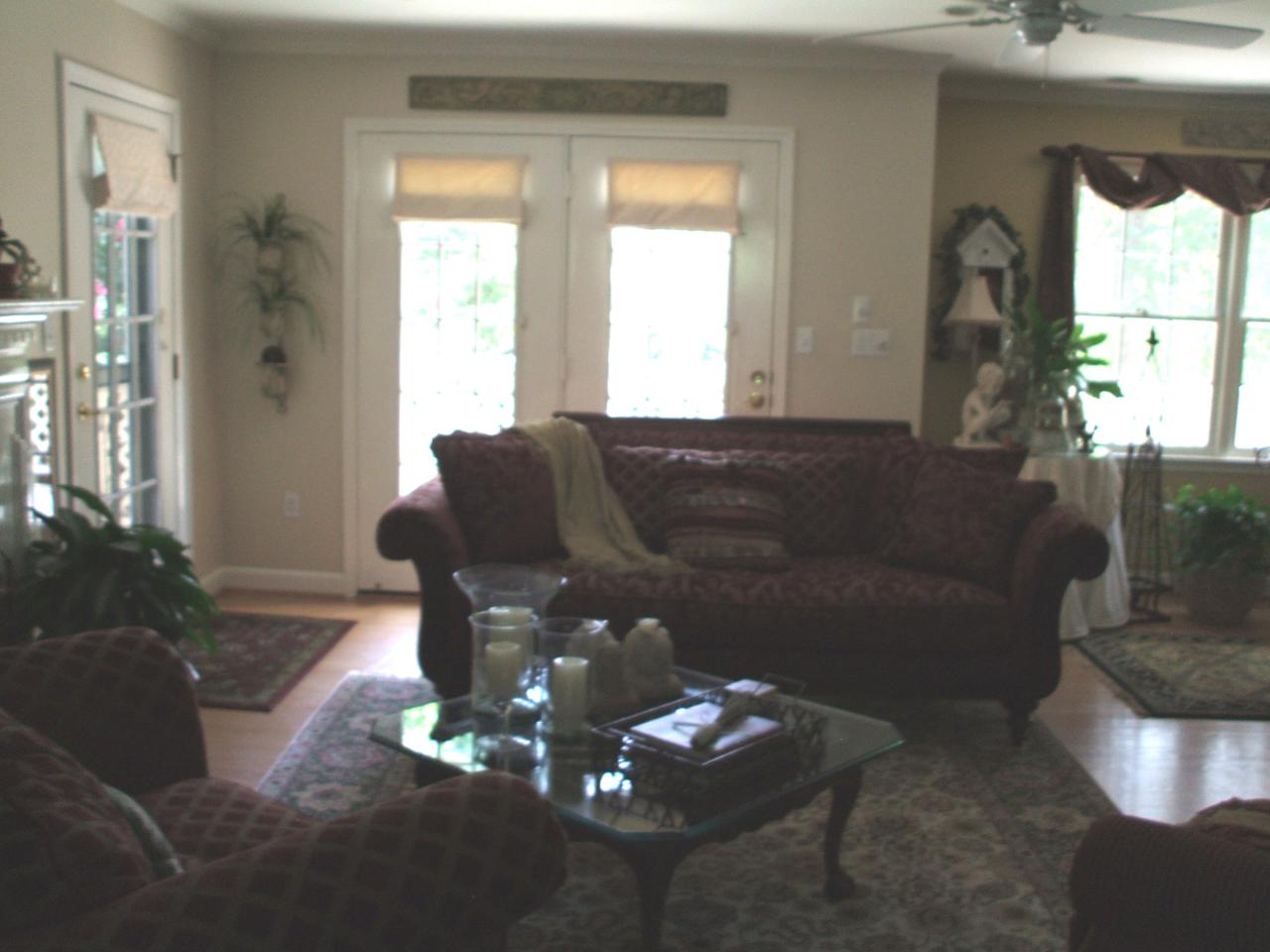 1540 Eton Road Southwest Roanoke, VA 24018 - Photo 5 of 14 LIVING ROOM