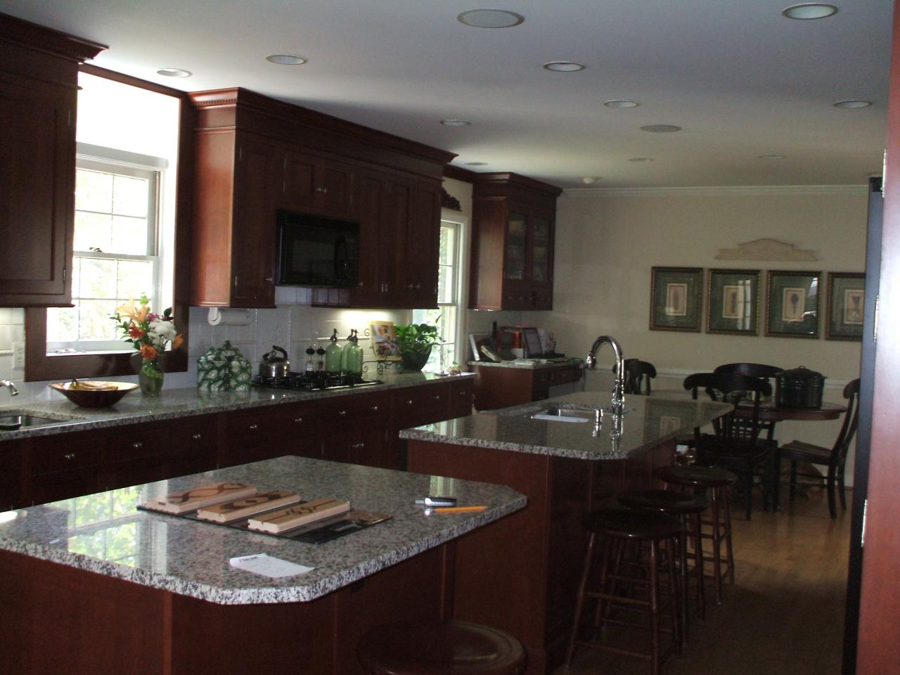 1540 Eton Road Southwest Roanoke, VA 24018 - Photo 9 of 14 KITCHEN