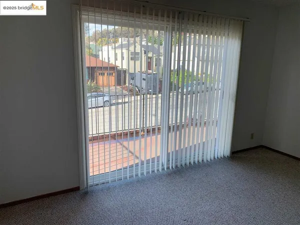 $3,650 | 708 Solano Avenue, Unit D, Albany, CA 94706