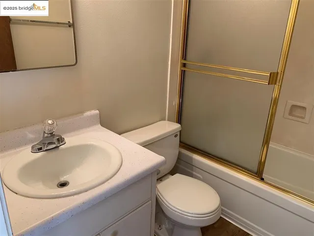 $3,650 | 708 Solano Avenue, Unit D, Albany, CA 94706