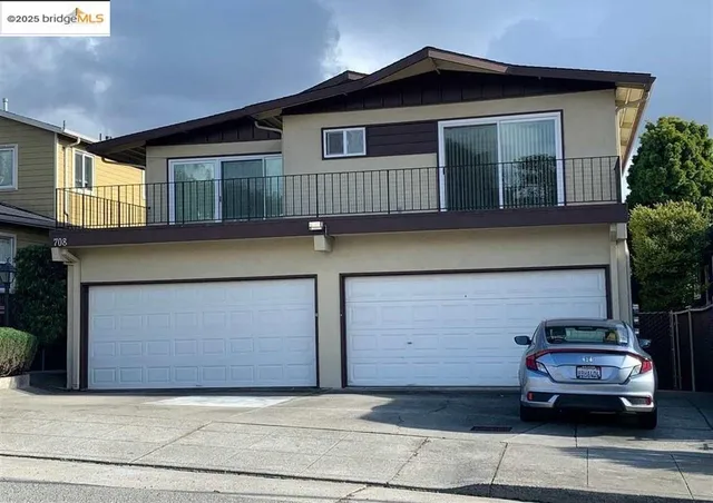 $3,650 | 708 Solano Avenue, Unit D, Albany, CA 94706
