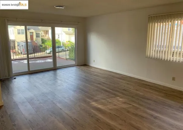 $3,650 | 708 Solano Avenue, Unit D, Albany, CA 94706