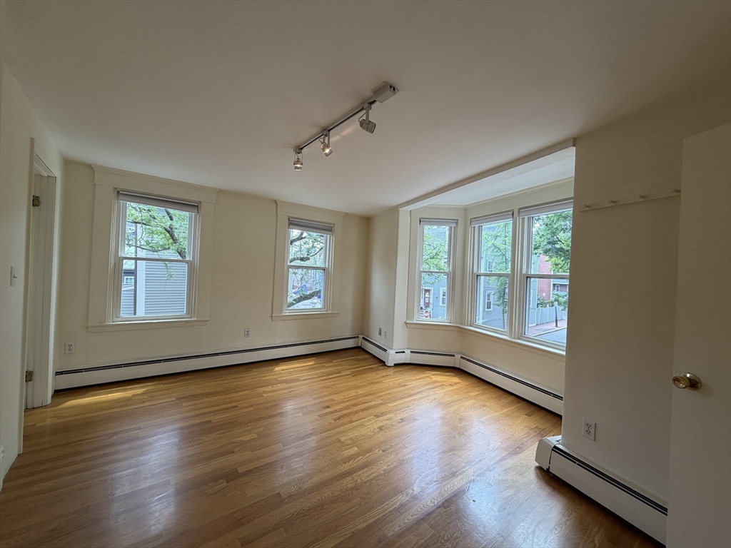 18 Pleasant Street, Unit 2 Boston, MA 02129 - Photo 5 of 10