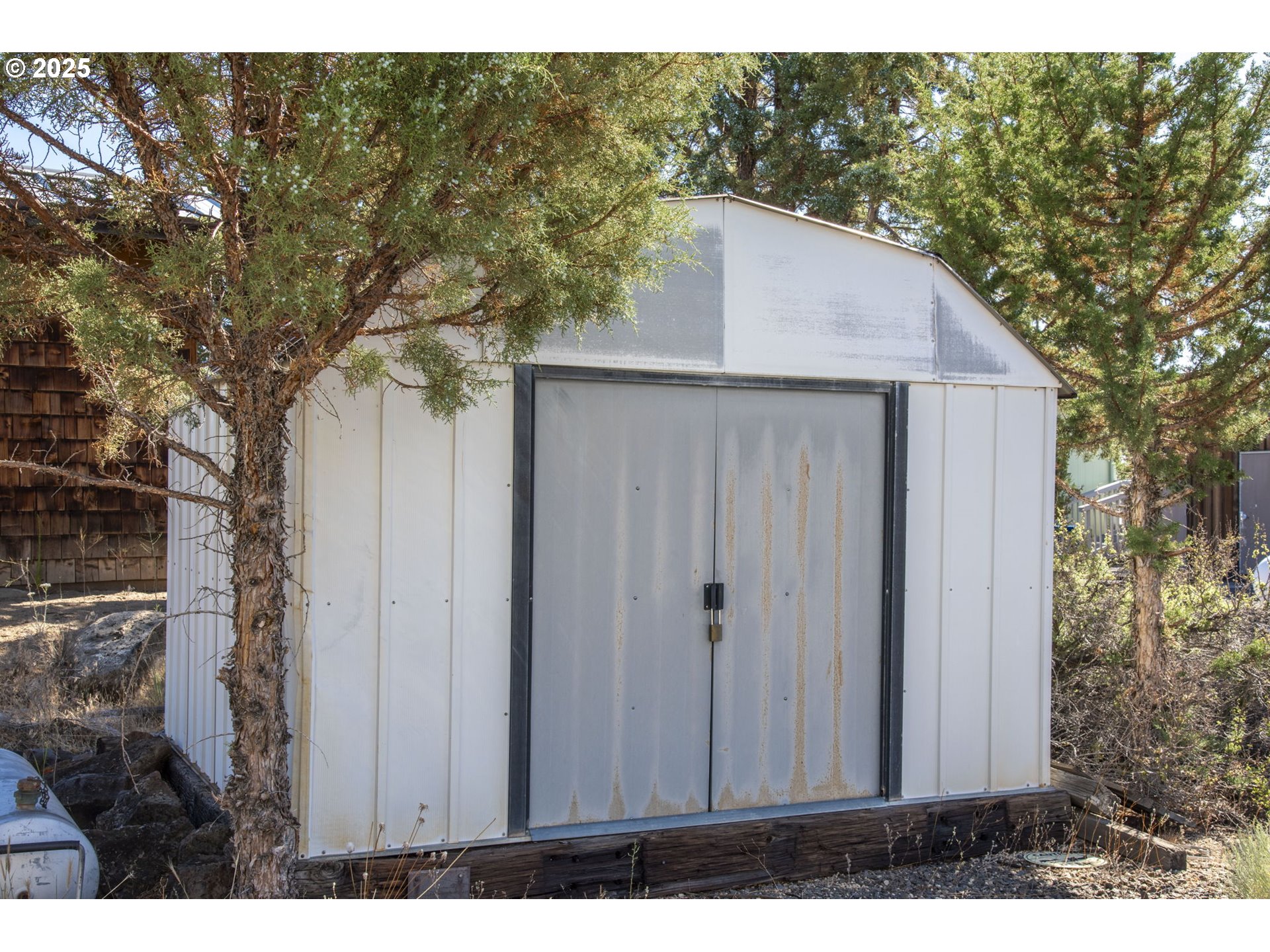 5191 Southwest Wildcat Lane Culver, OR 97734 - Photo 7 of 21