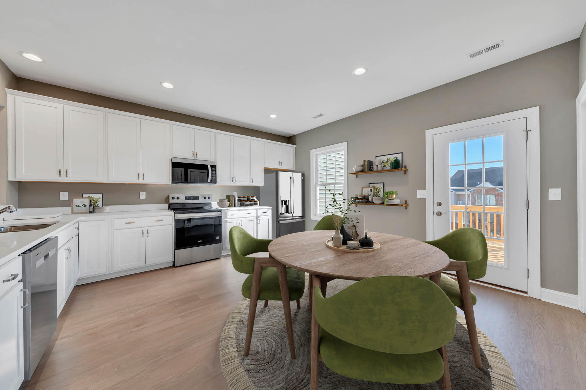 5631 Huntridge Road Roanoke, VA 24019 - Photo 10 of 40 09_Kitchen