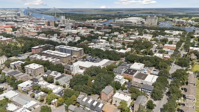$1,195,000 | 554 East Mc Donough Street, Savannah, GA 31401