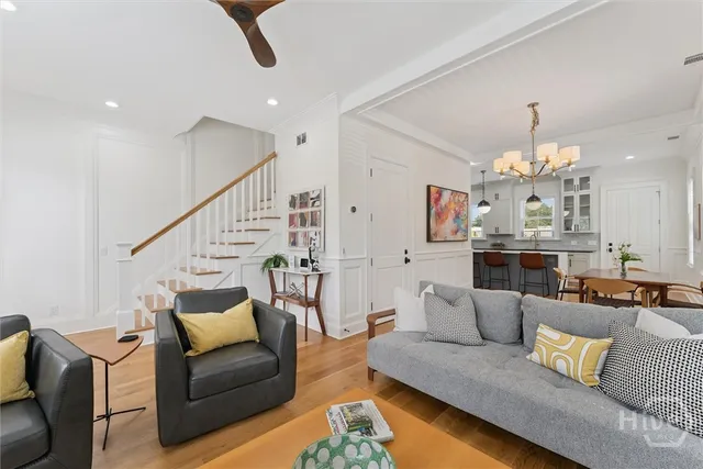 $1,195,000 | 554 East Mc Donough Street, Savannah, GA 31401