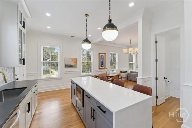 $1,195,000 | 554 East Mc Donough Street, Savannah, GA 31401