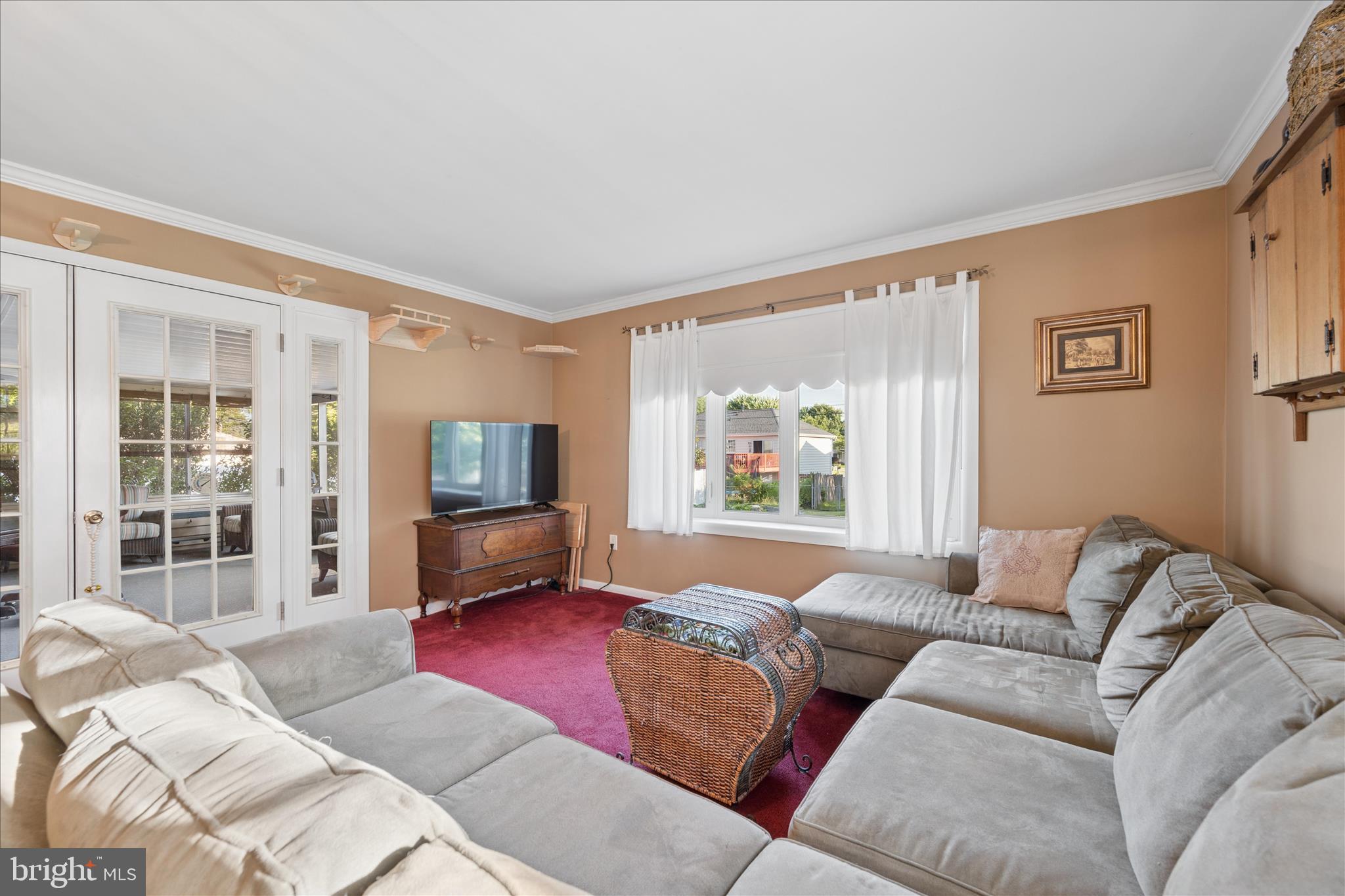 17223 Clover Leaf Road Hagerstown, MD 21740 - Photo 20 of 59 Family Room