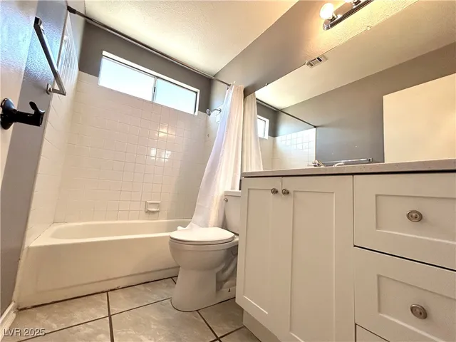 $1,950 | 425 Pemberry Circle, Las Vegas, NV 89123