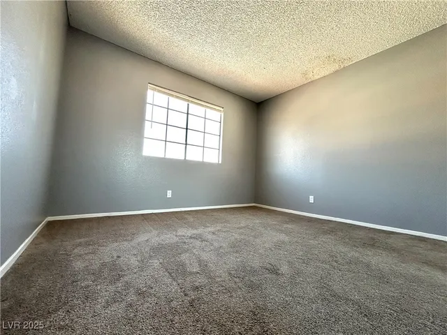 $1,950 | 425 Pemberry Circle, Las Vegas, NV 89123