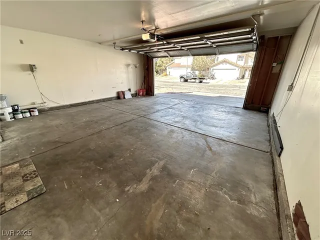 $1,950 | 425 Pemberry Circle, Las Vegas, NV 89123