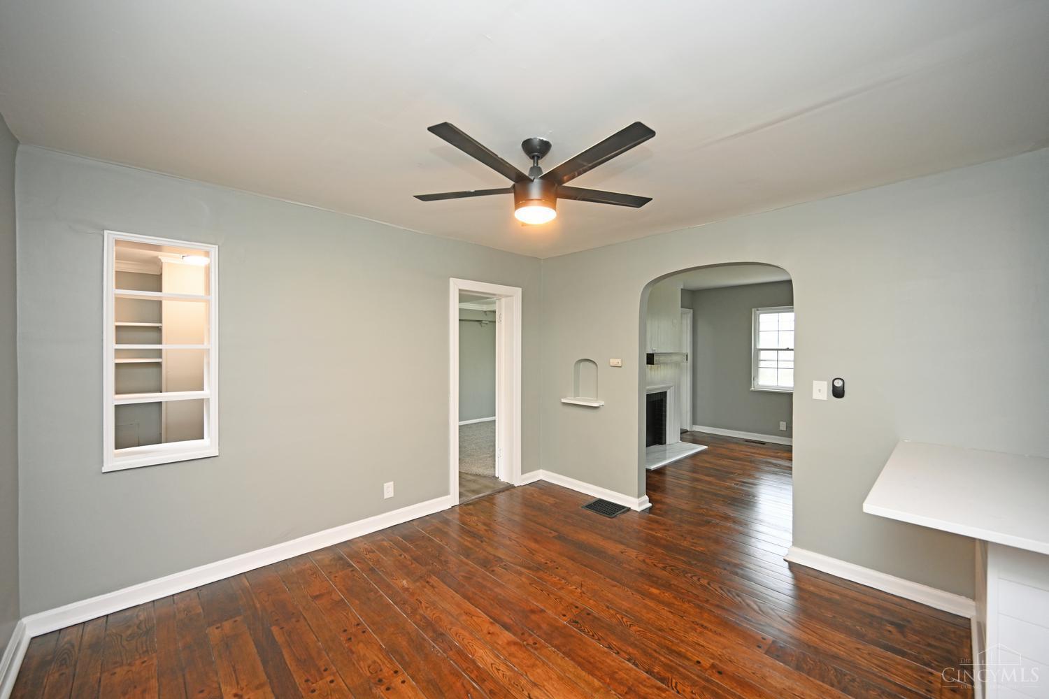 4586 Delhi Road Cincinnati, OH 45238 - Photo 19 of 72 Gallery Image 19