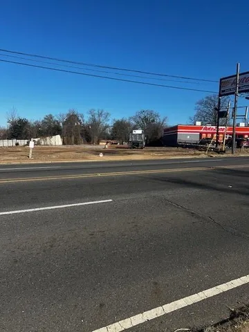 $500,000 | 3444 Greenwood Road, Shreveport, LA 71109