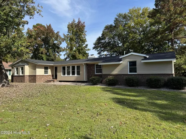 $1,800 | 110 Hardee Street, Greenville, NC 27858