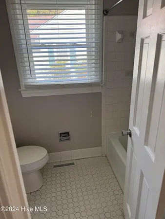 $1,800 | 110 Hardee Street, Greenville, NC 27858
