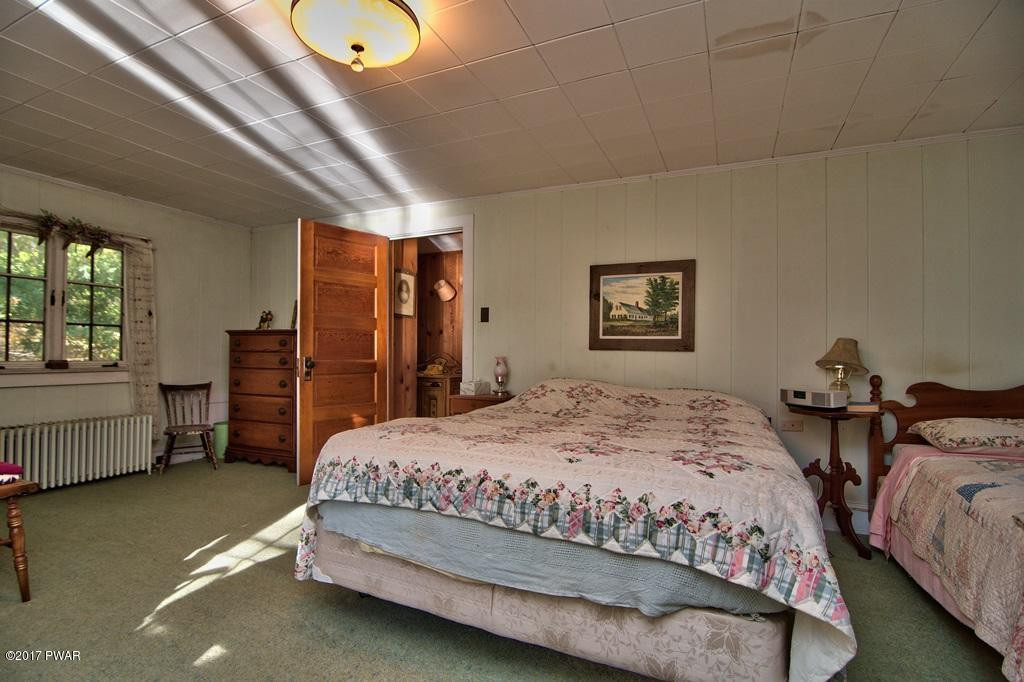1111 Avoy Road Lakeville, PA 18438 - Photo 26 of 108