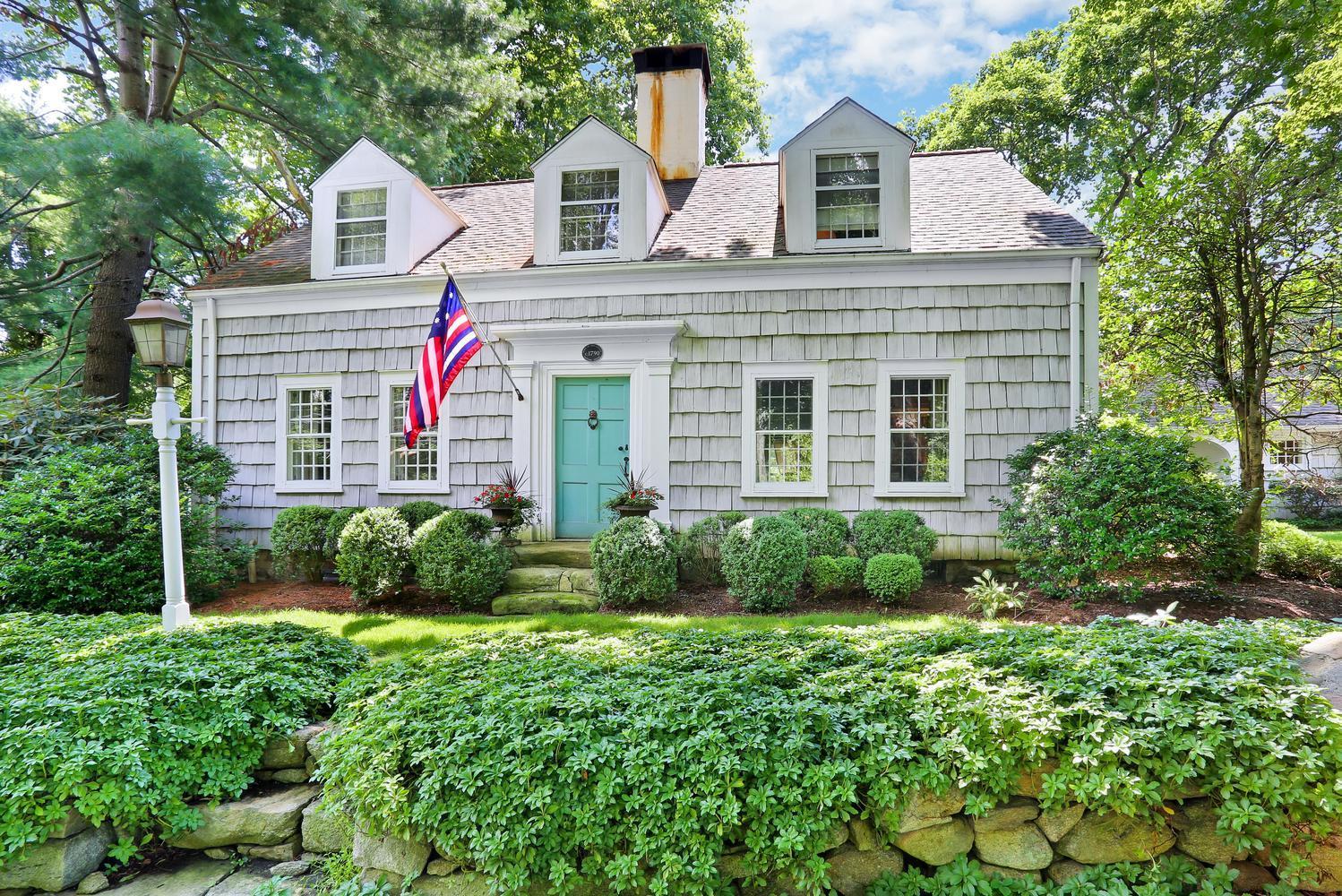 575 Silvermine Road New Canaan, CT 06840 - Photo 2 of 44 Front Entry
