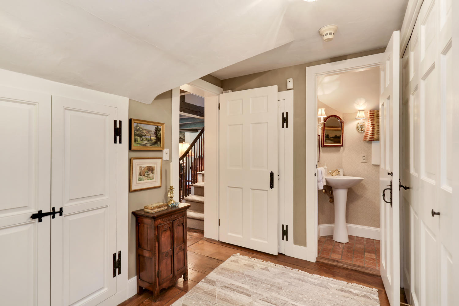 575 Silvermine Road New Canaan, CT 06840 - Photo 24 of 44 Master BR vestibule and PR