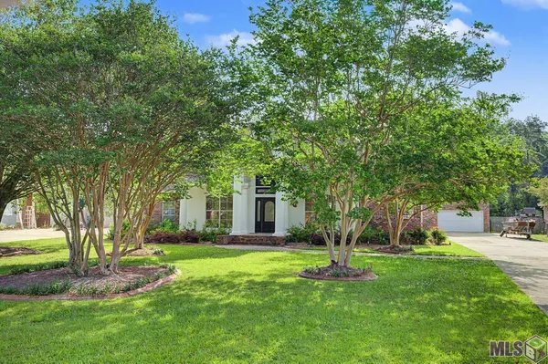 $530,000 | 35110 Stonecastle Drive, Denham Springs, LA 70706
