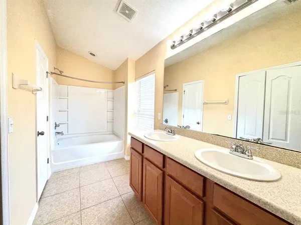 $2,300 | 7001 Interbay Boulevard, Unit 229, Tampa, FL 33616