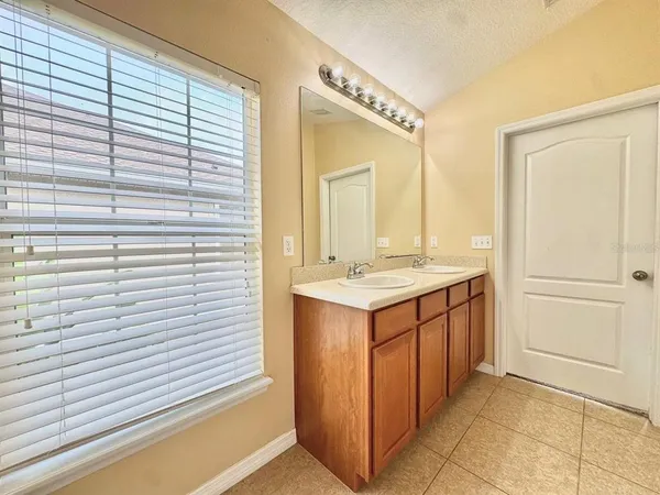$2,300 | 7001 Interbay Boulevard, Unit 229, Tampa, FL 33616