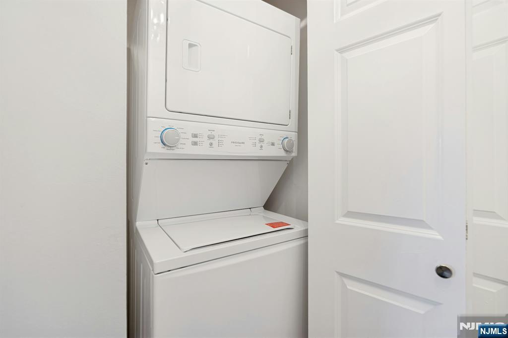 100 Old Palisade Road, Unit 1601 Fort Lee, NJ 07024 - Photo 16 of 28