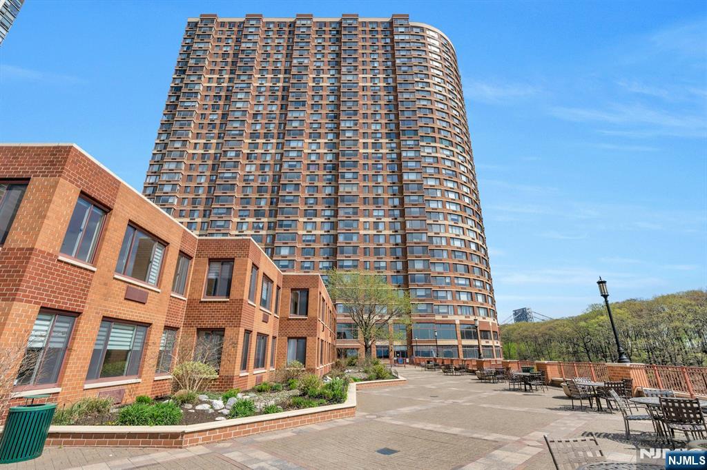 100 Old Palisade Road, Unit 1601 Fort Lee, NJ 07024 - Photo 27 of 28