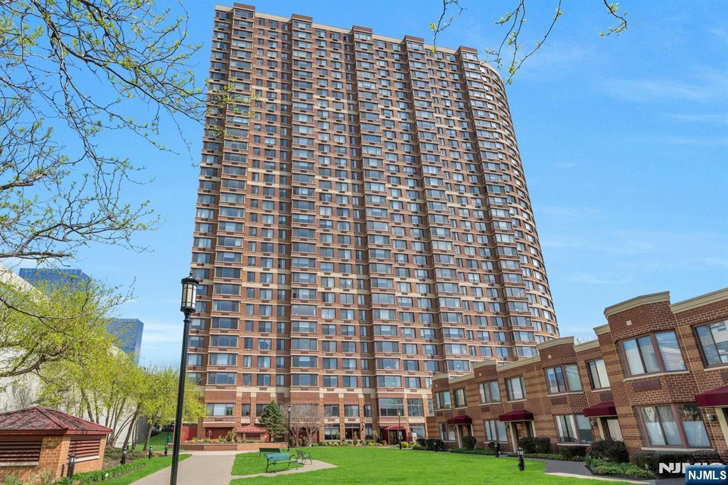 100 Old Palisade Road, Unit 1601 Fort Lee, NJ 07024 - Photo 28 of 28